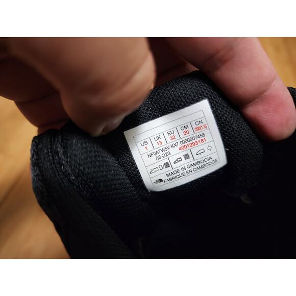 The North Face NF0A7W5V Kids’ Sz 1 Fastpack Hiker Trail Waterproof Boots - Black - Picture 4 of 10